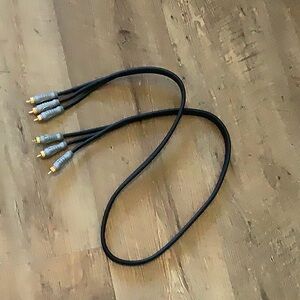 Monster Standard THX V100CV